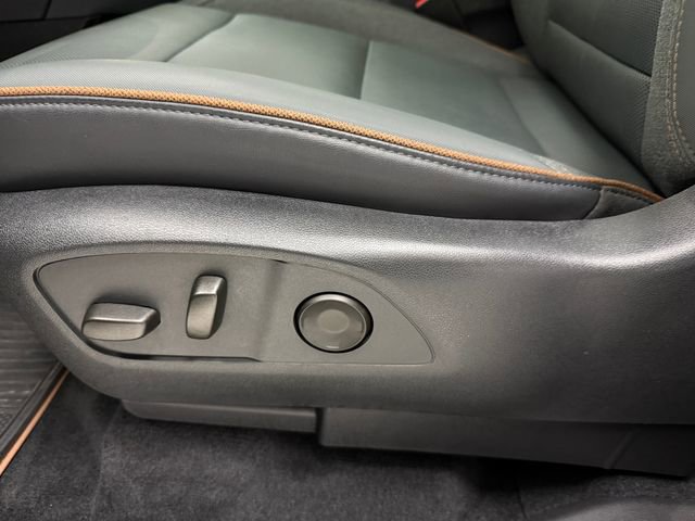 Used 2024 GMC Acadia AT4 AWD/4WD image 26