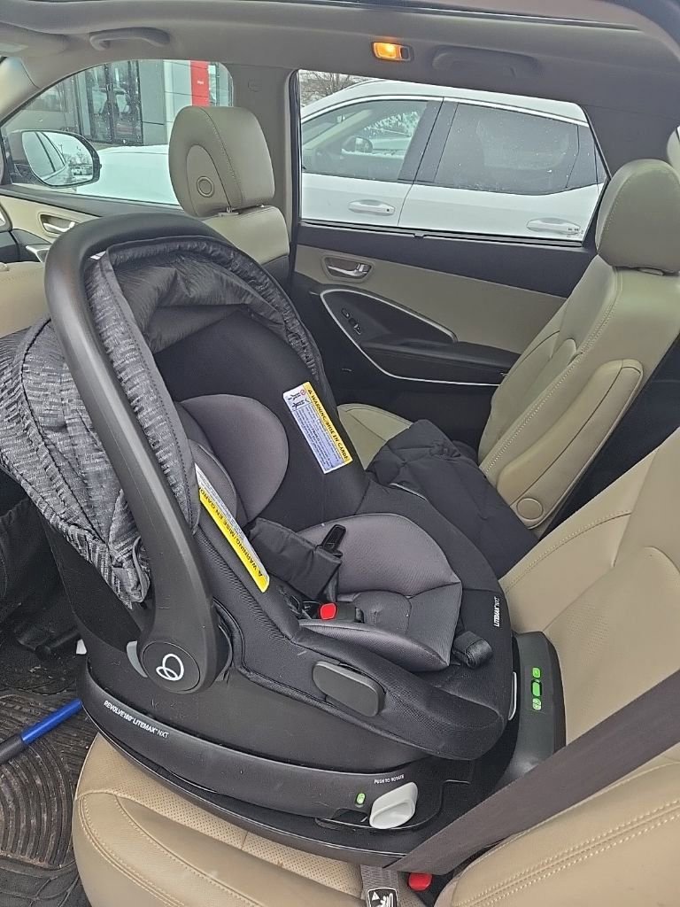 Used 2018 Hyundai Santa Fe Limited image 4