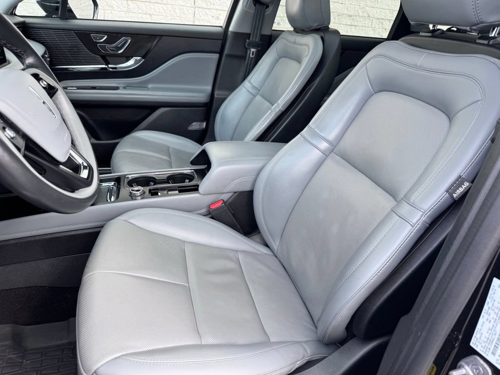 Used 2022 Lincoln Corsair AWD w/ Premium Package image 15