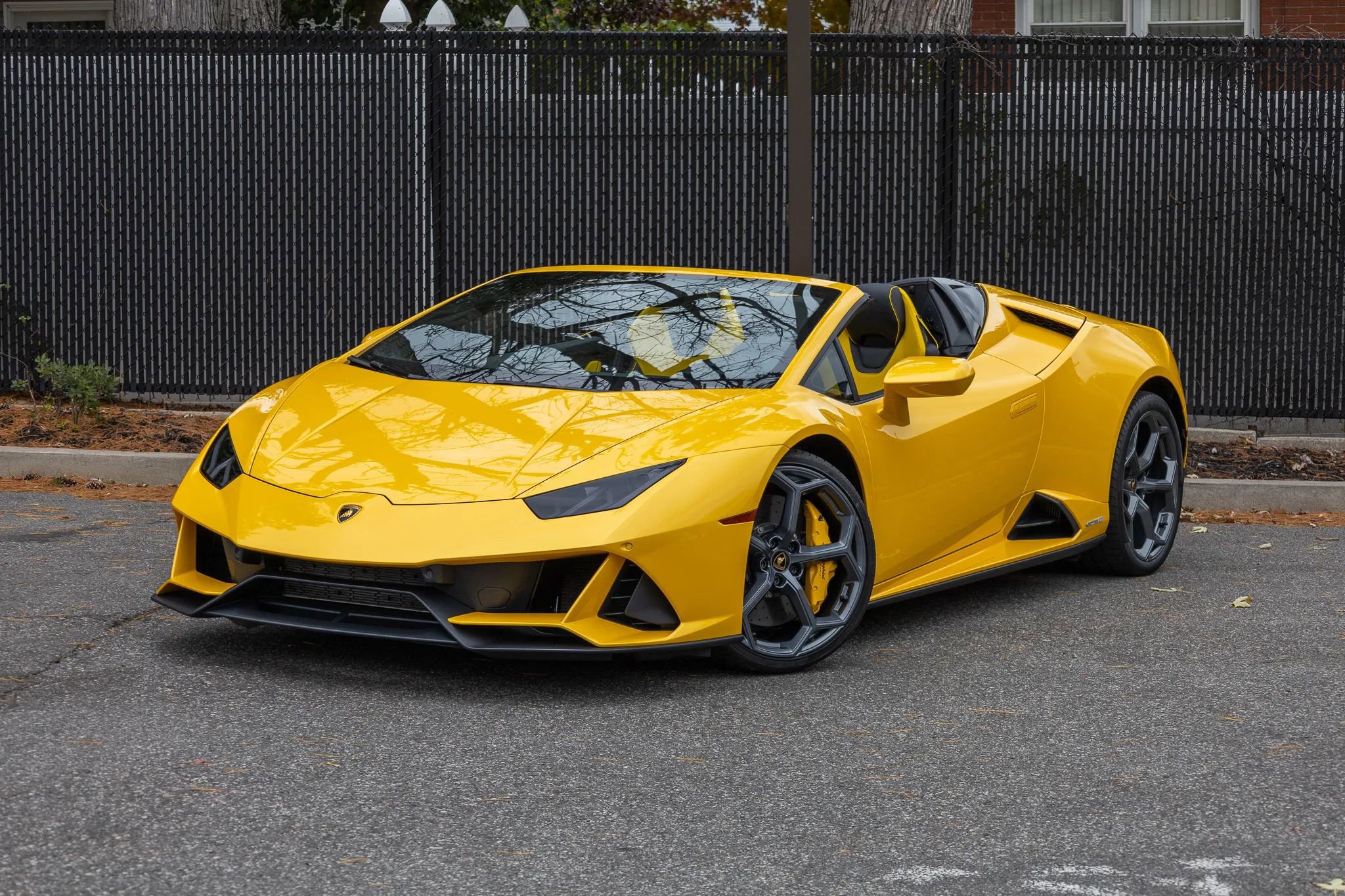 Used 2024 Lamborghini Huracan EVO image 12