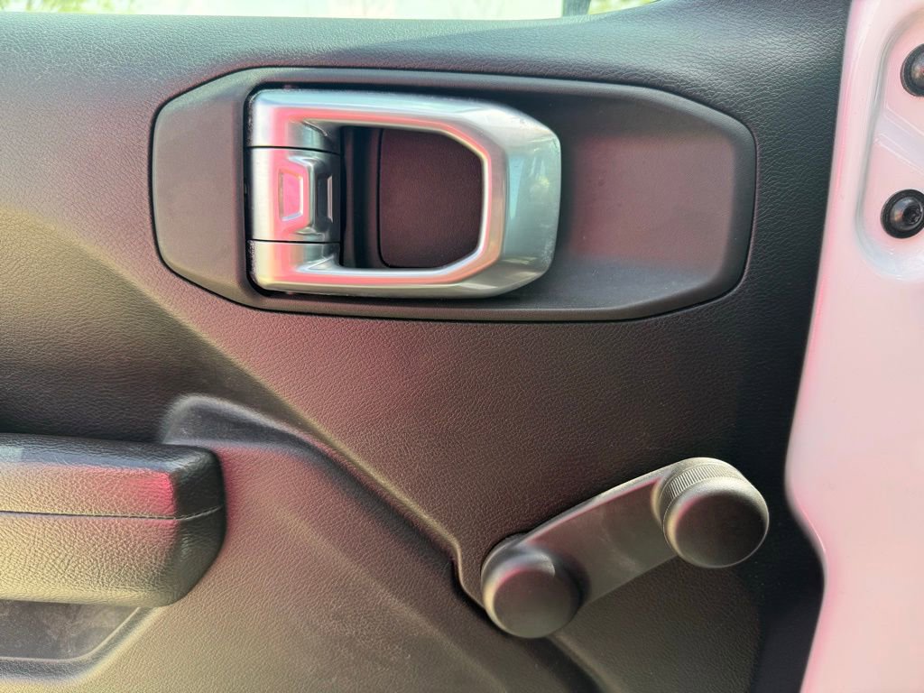 Used 2023 Jeep Wrangler Willys image 24