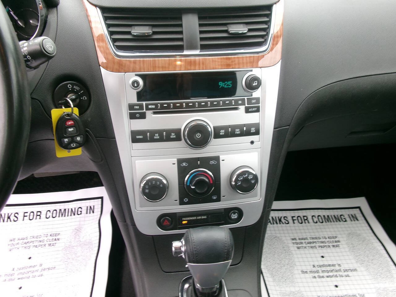 Used 2009 Chevrolet Malibu LT FWD image 15