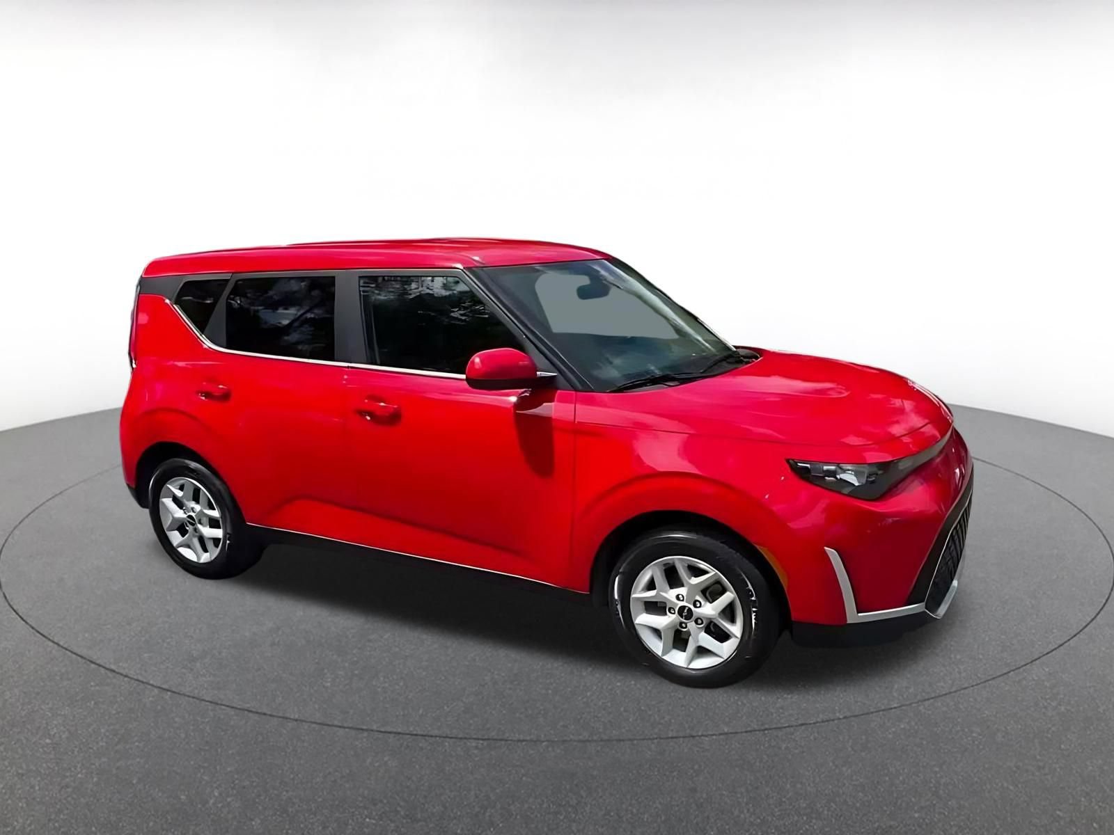 Used 2025 Kia Soul LX w/ LX Technology Package FWD video 2