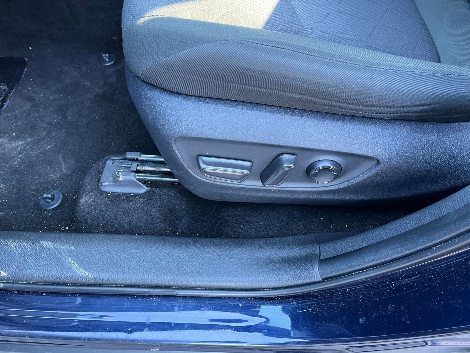 Used 2024 Toyota RAV4 XLE w/ Weather Package image 22