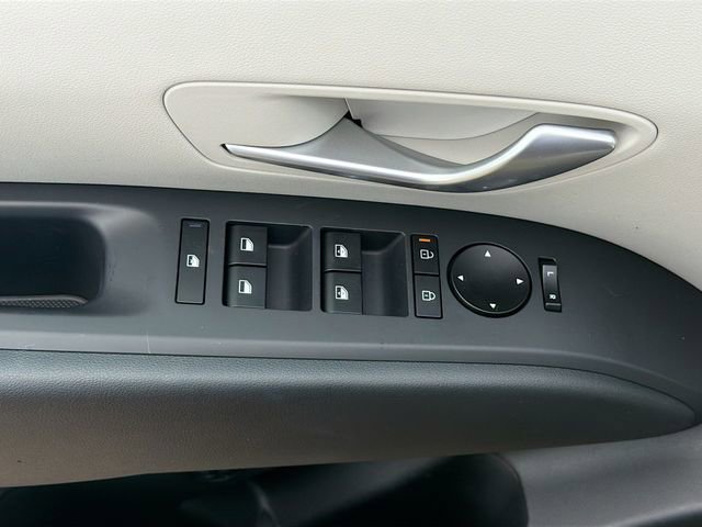 New 2026 Hyundai Tucson SEL image 17