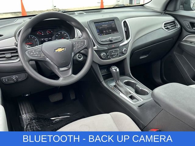 Used 2020 Chevrolet Equinox LS image 2