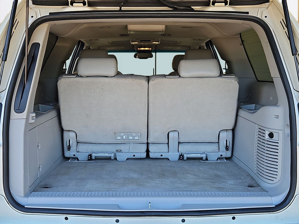 Used 2014 Chevrolet Suburban LTZ AWD/4WD image 24