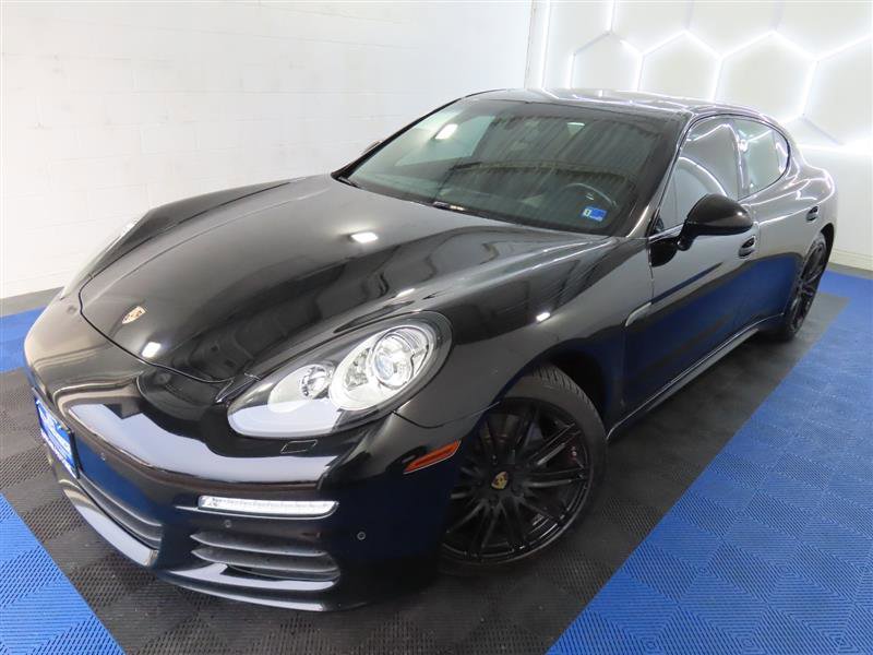 Used 2016 Porsche Panamera Edition image 4