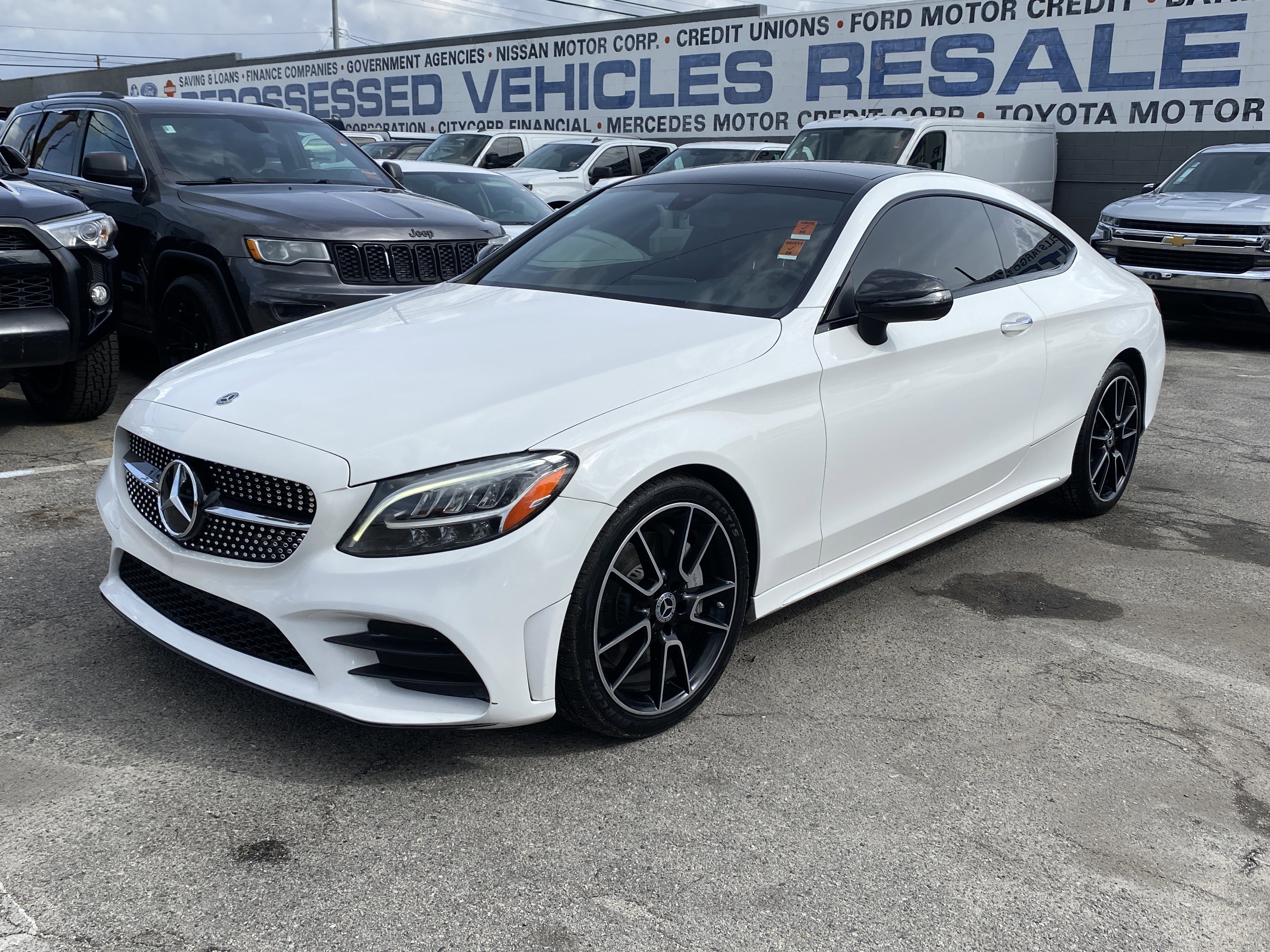 Used 2019 Mercedes-Benz C 300 Coupe image 2