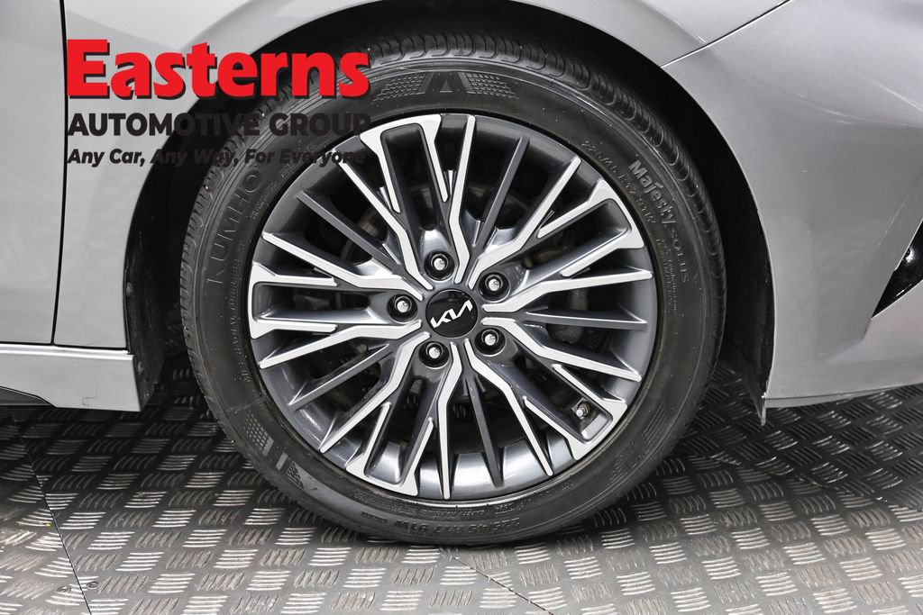 Used 2022 Kia Forte GT-Line w/ GT-Line Premium Package image 32