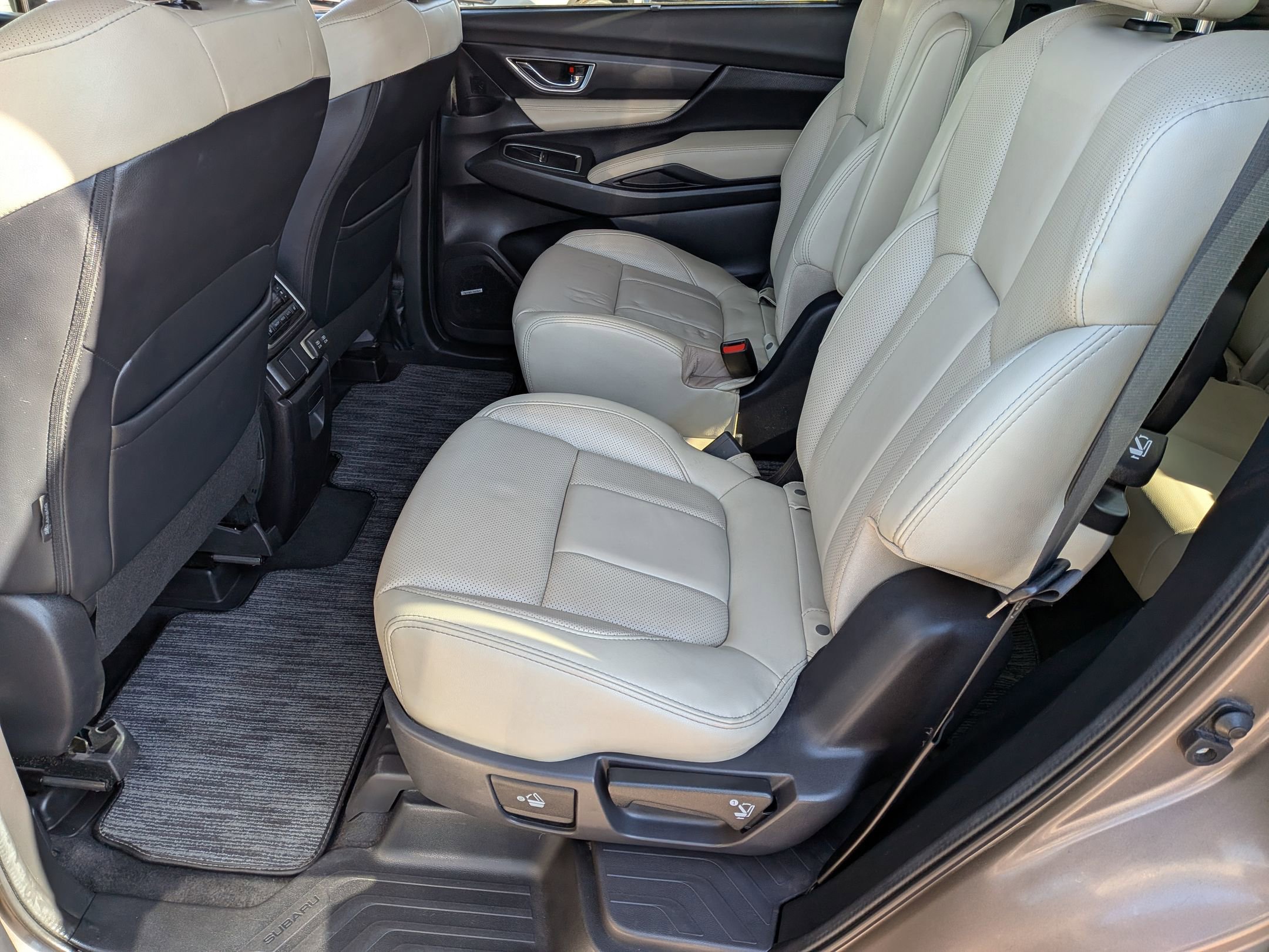 Certified 2022 Subaru Ascent Limited w/ Technology Package image 29