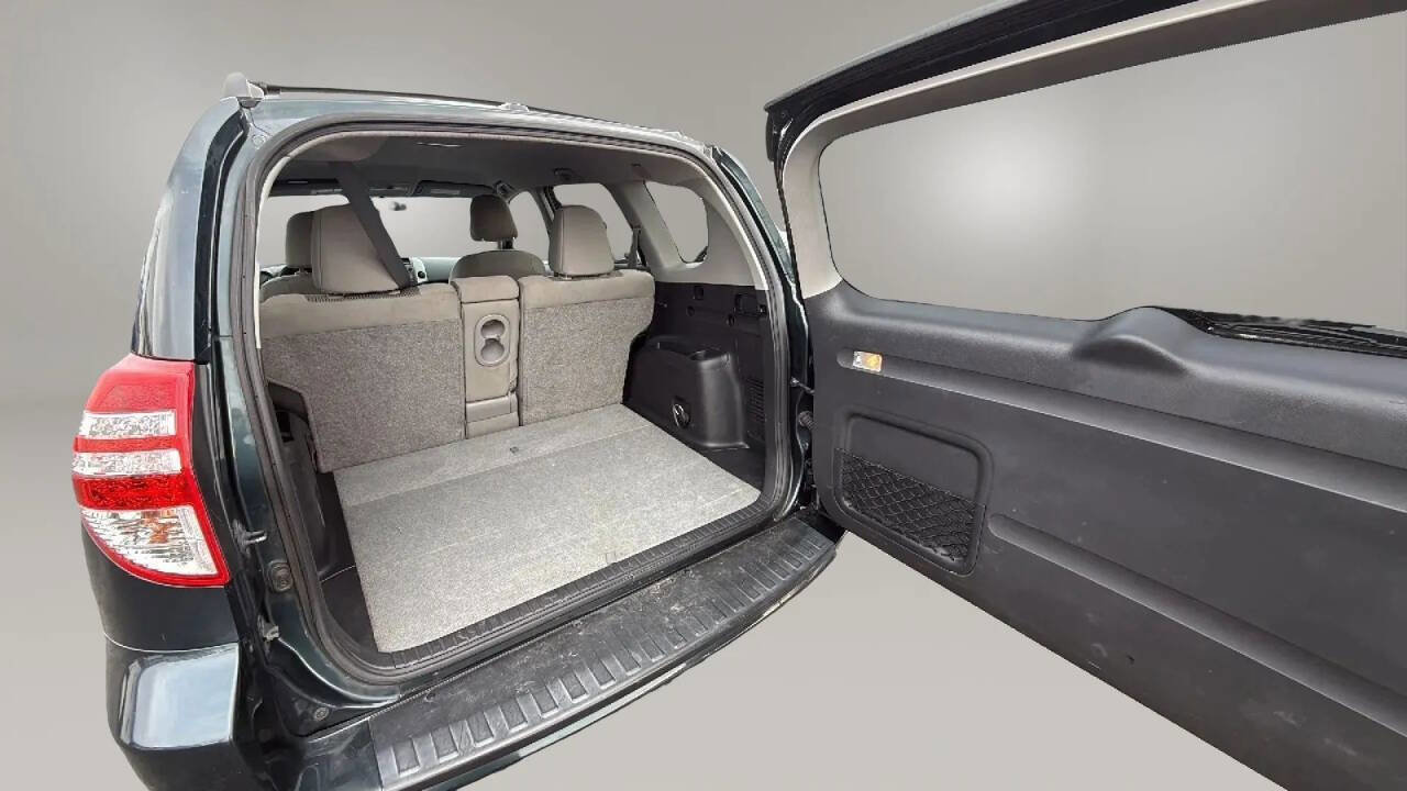 Used 2011 Toyota RAV4 4WD w/ Base L4 Extra Value Pkg image 13