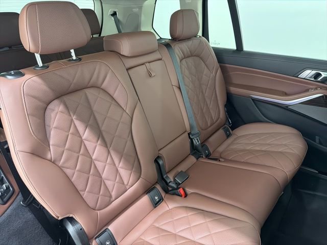 Used 2026 BMW X7 xDrive40i image 24