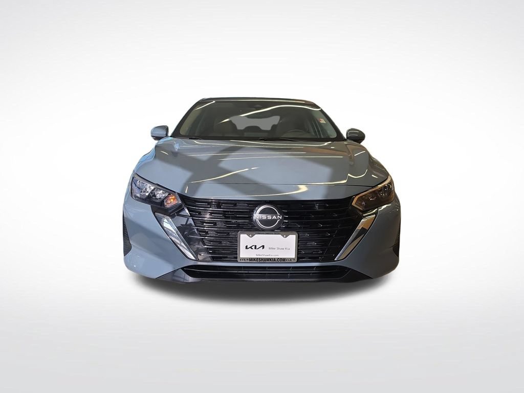 Used 2024 Nissan Sentra SV w/ SV Premium Package FWD image 12