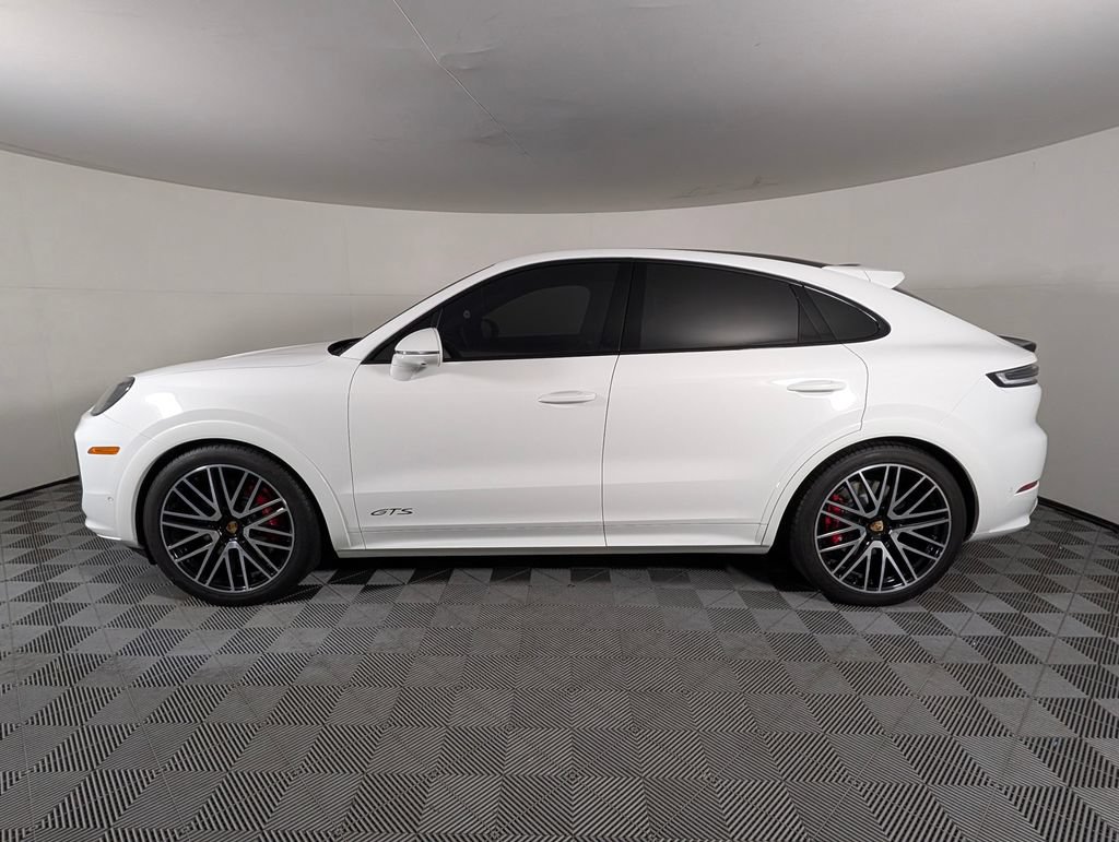 Certified 2025 Porsche Cayenne GTS AWD/4WD image 2