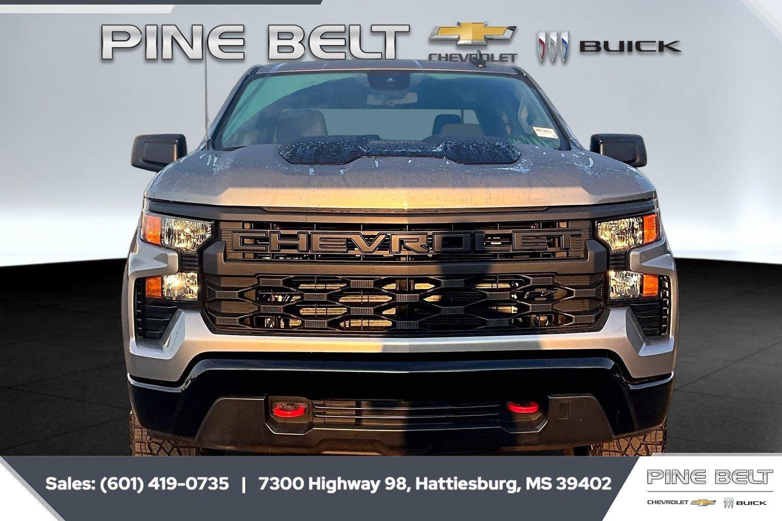 New 2026 Chevrolet Silverado 1500 Custom Trail Boss w/ LPO, Dark Essentials Package AWD/4WD image 3