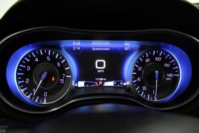 Used 2016 Chrysler 300 Limited RWD image 17