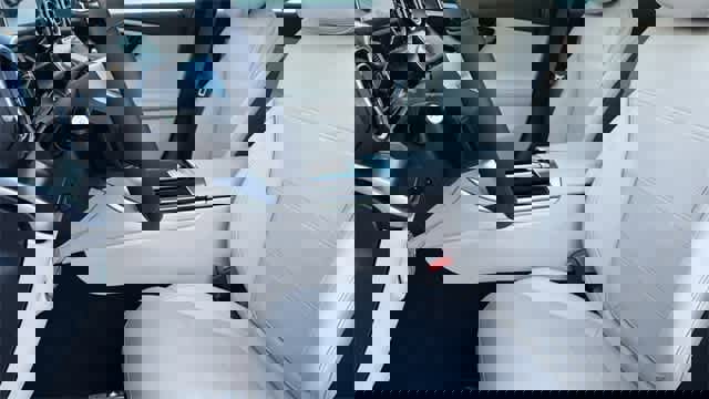 Certified 2025 Mercedes-Benz C 300 4MATIC Sedan image 40