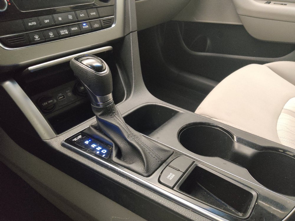 Used 2016 Hyundai Sonata SE FWD image 26