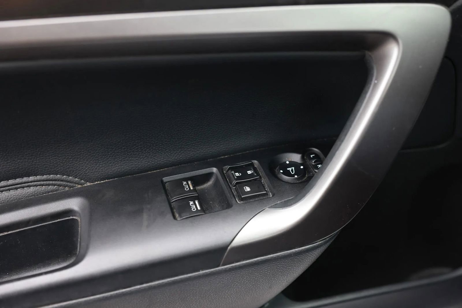 Used 2016 Honda Accord Touring image 42