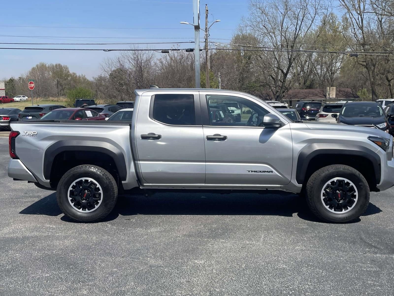 Used 2024 Toyota Tacoma TRD Off-Road AWD/4WD image 2