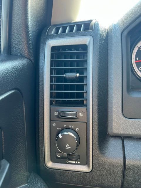 Used 2016 RAM 1500 Express image 10