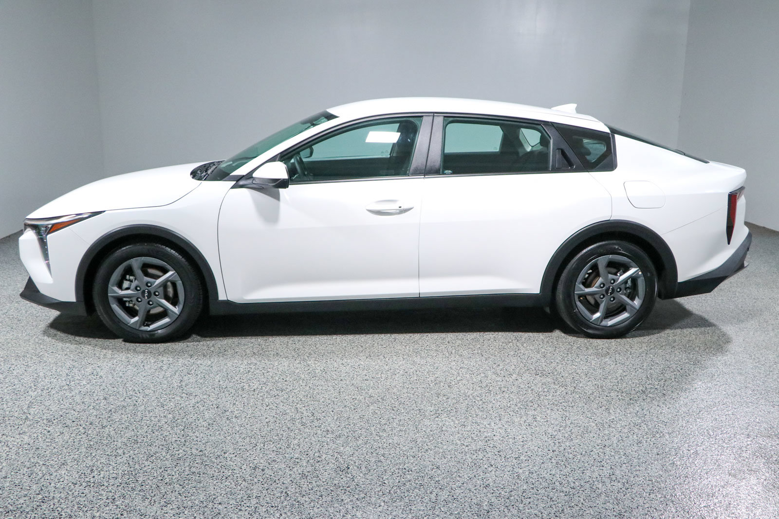 Used 2025 Kia K4 FWD image 10