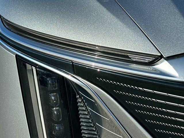 Used 2024 Cadillac Lyriq Luxury RWD image 32