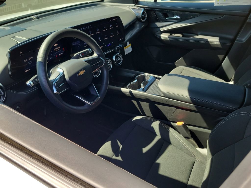 Used 2026 Chevrolet Blazer EV LT image 3