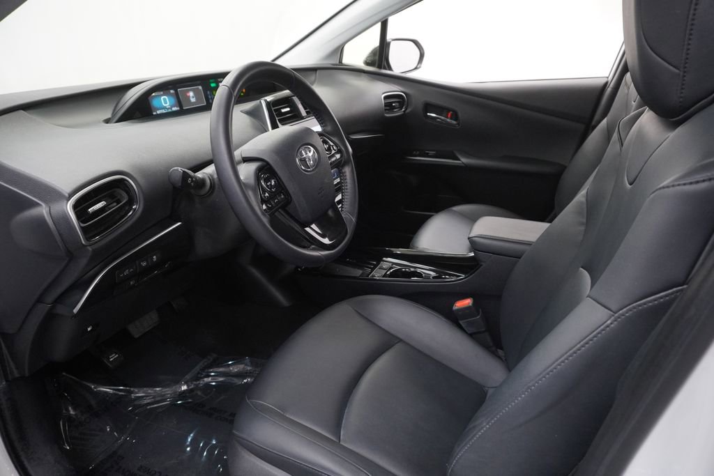 Used 2022 Toyota Prius FWD image 17