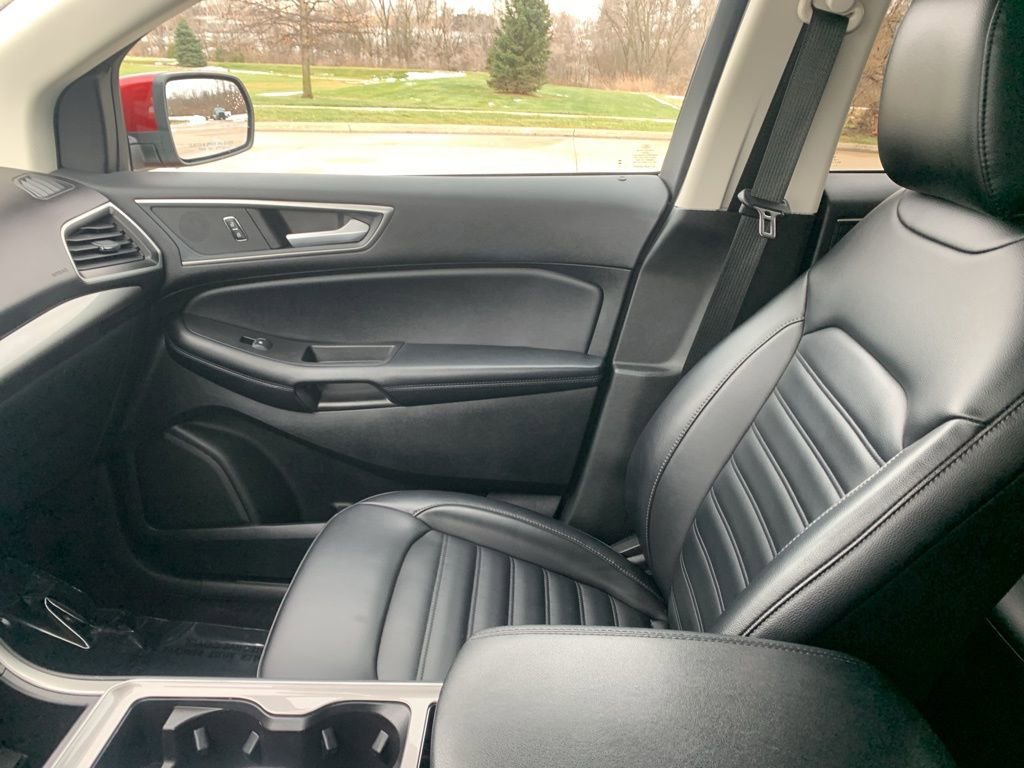 Used 2023 Ford Edge SEL image 23