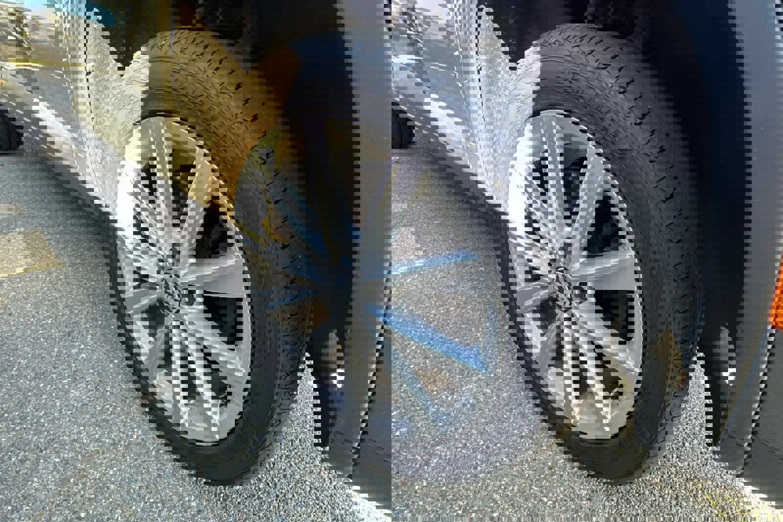 Used 2017 Volkswagen Tiguan Limited w/ Premium Package image 15