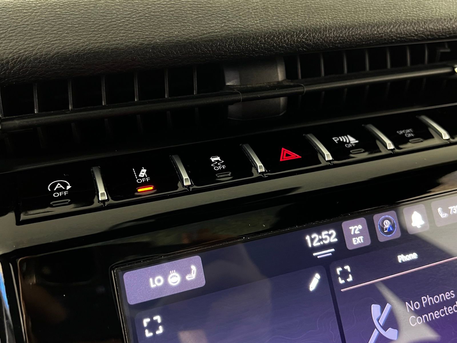 Used 2023 Jeep Grand Cherokee Altitude image 20