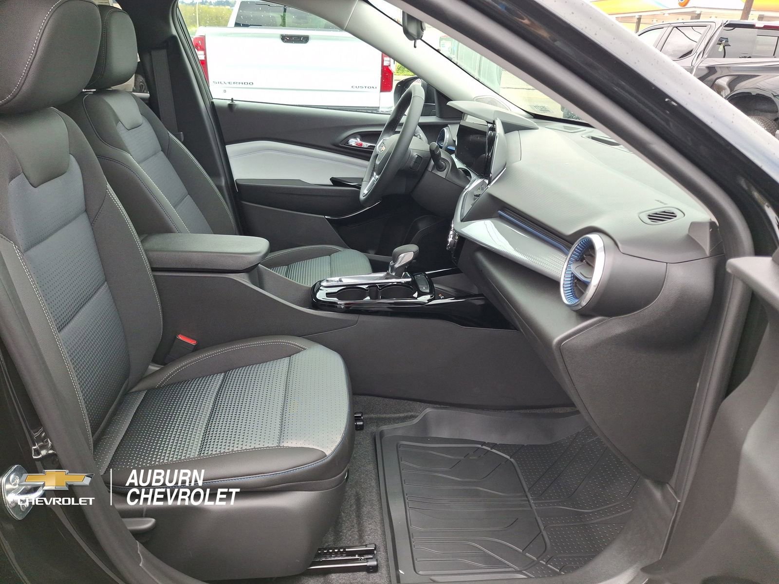 New 2026 Chevrolet Trax LT w/ Sunroof Package FWD image 22