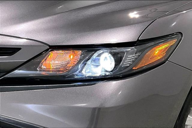 Used 2024 Toyota Camry SE image 31