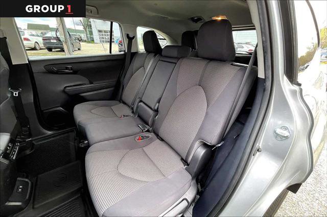 Certified 2021 Toyota Highlander LE AWD/4WD image 21