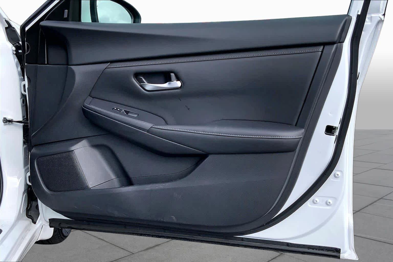 Used 2024 Nissan Sentra SV image 22