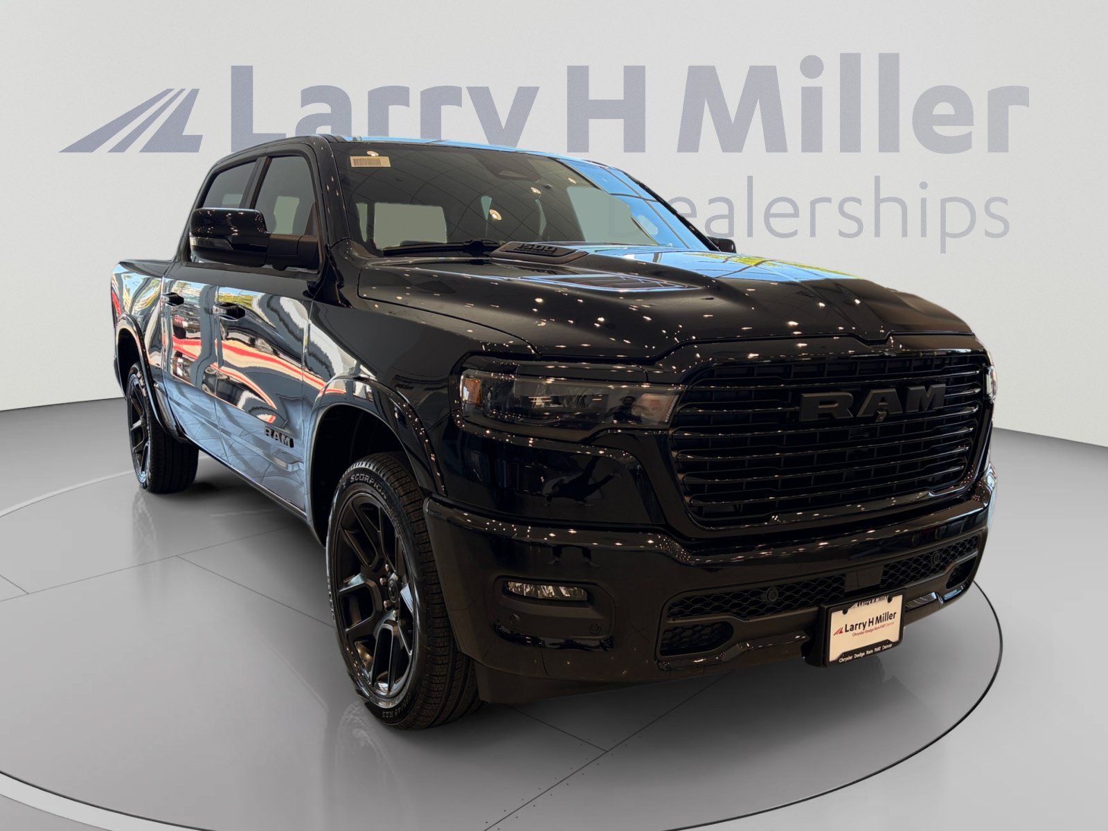New 2027 RAM 1500 Laramie w/ Night Edition AWD/4WD image 7