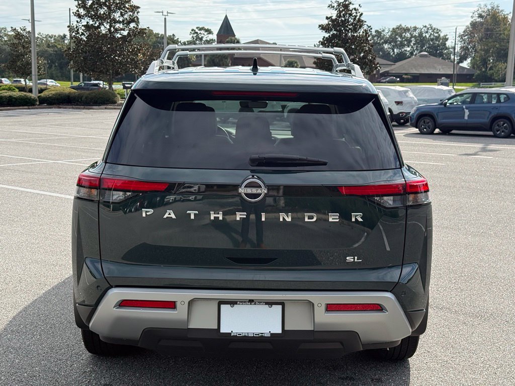 Used 2024 Nissan Pathfinder SL w/ SL Premium Package FWD image 4