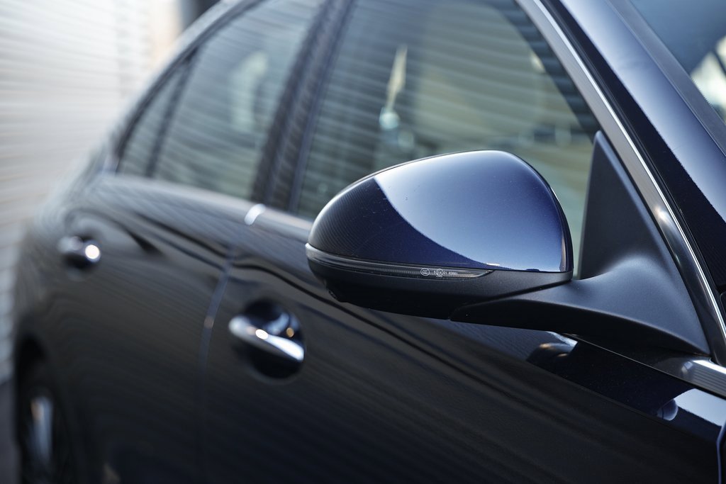 Used 2023 Mercedes-Benz C 300 4MATIC Sedan w/ Exclusive Trim Package image 12