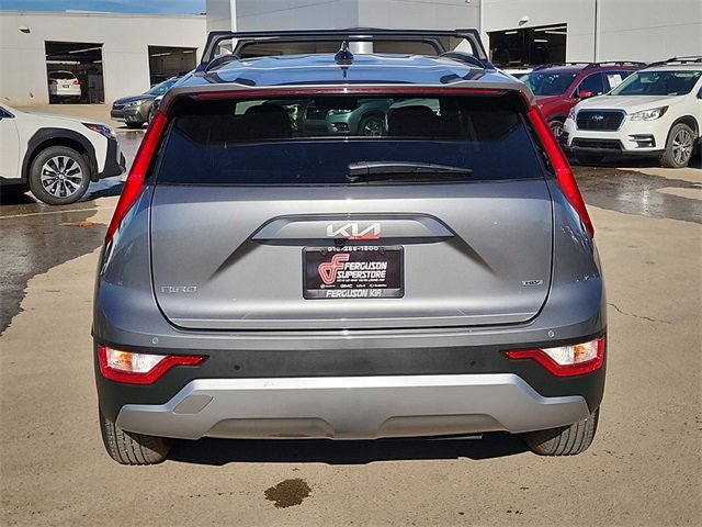 New 2025 Kia Niro EX image 4