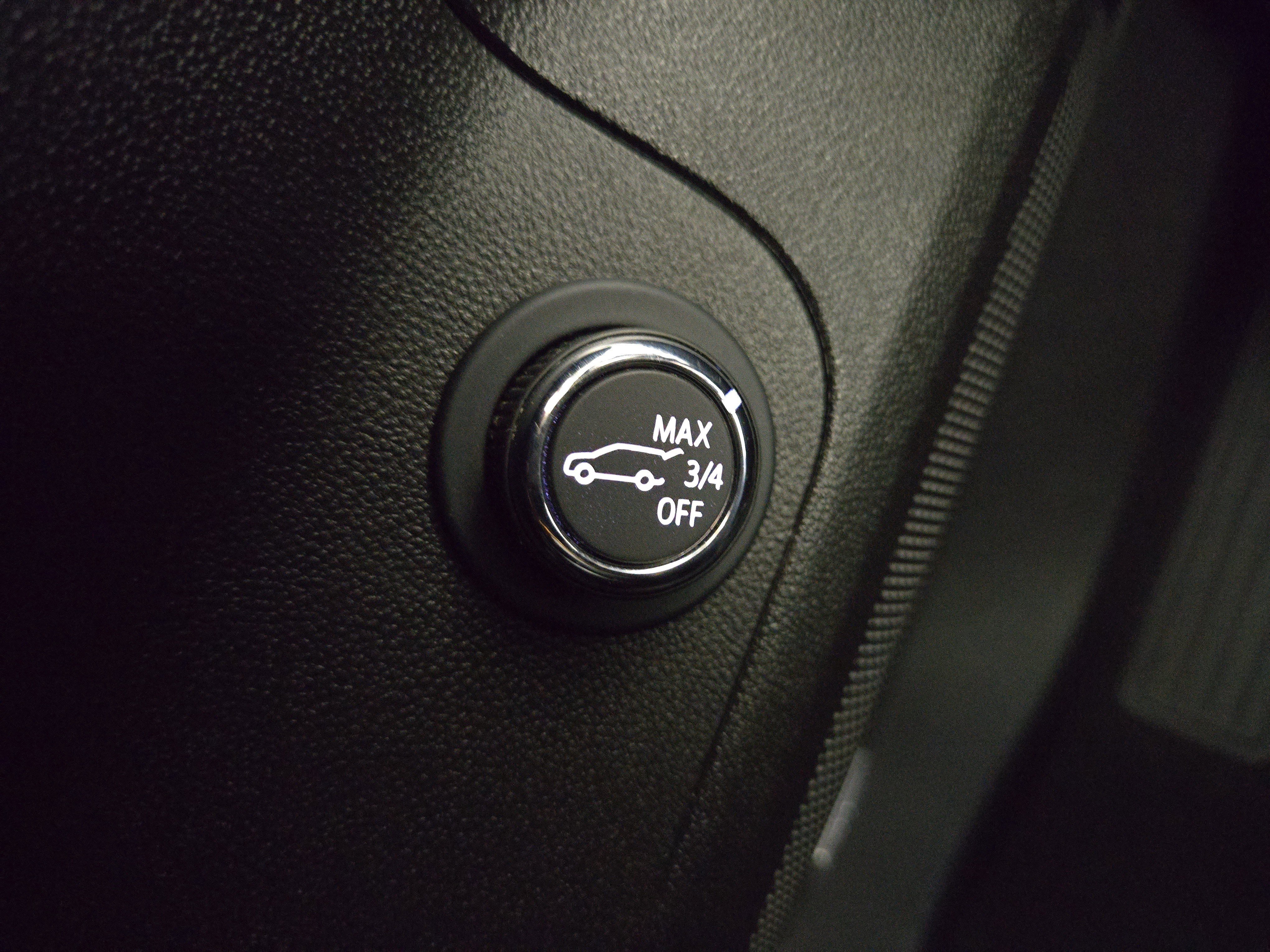 Certified 2021 GMC Acadia AT4 image 33