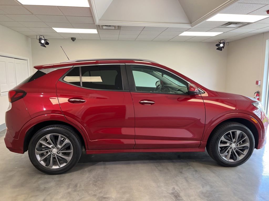 Used 2020 Buick Encore GX Select w/ Sport Touring Package AWD/4WD image 8