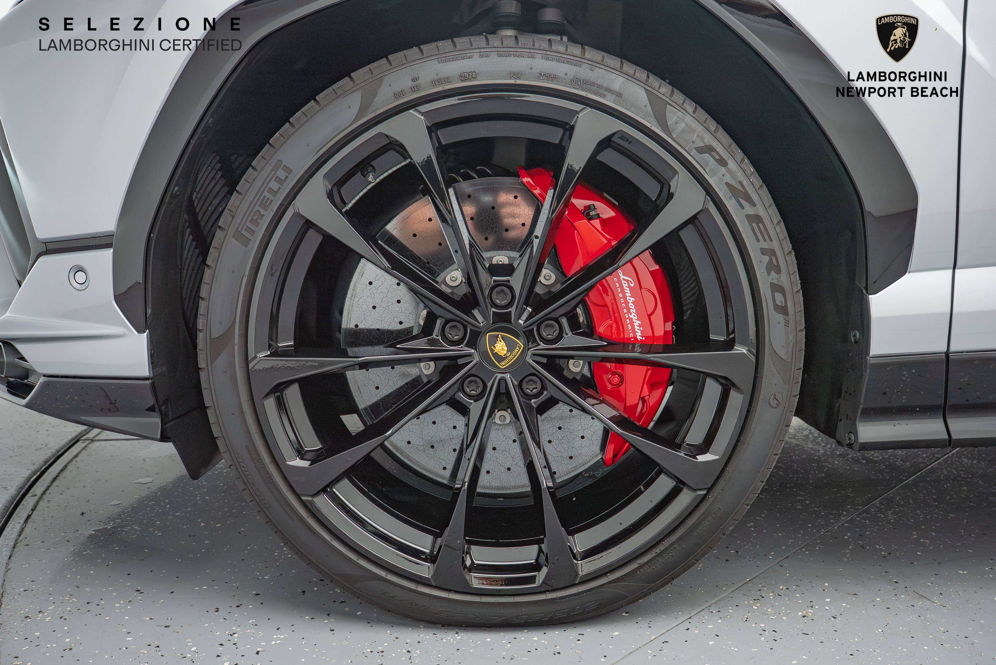 Used 2024 Lamborghini Urus S image 38