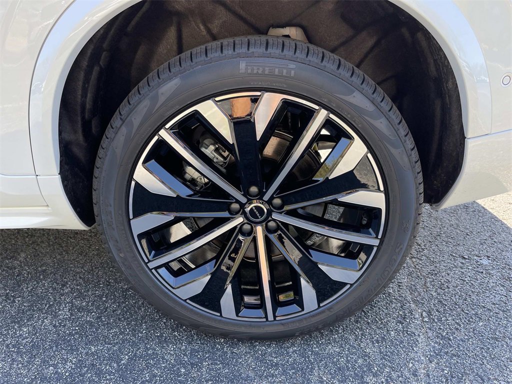 New 2026 Volvo XC90 B6 Ultra image 11