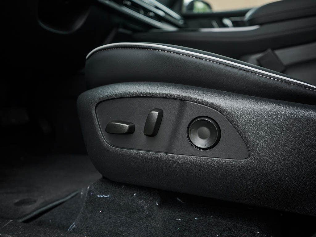 New 2026 Buick Enclave Sport Touring w/ Power Package image 21