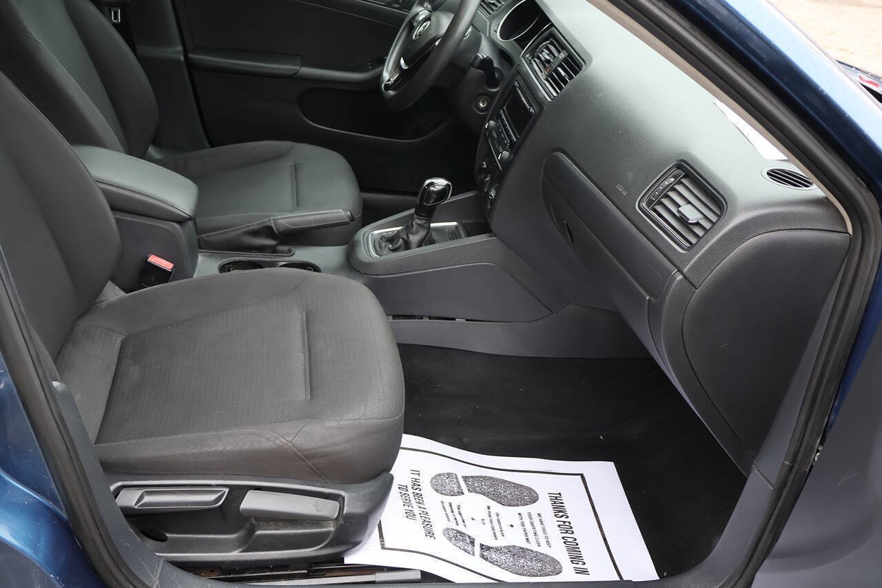 Used 2015 Volkswagen Jetta S FWD image 18