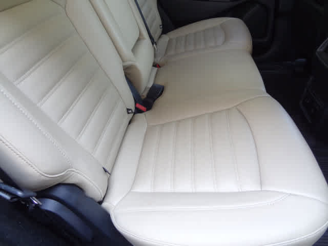 Used 2022 Ford Edge SEL w/ Convenience Package AWD/4WD image 9