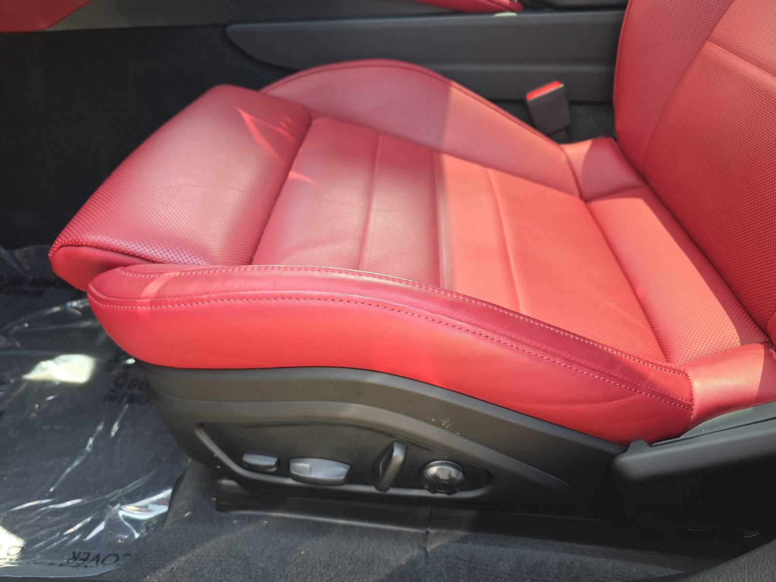 Certified 2025 Porsche Panamera GTS AWD/4WD image 18