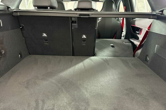 Certified 2025 Mercedes-Benz GLC 43 AMG 4MATIC image 17
